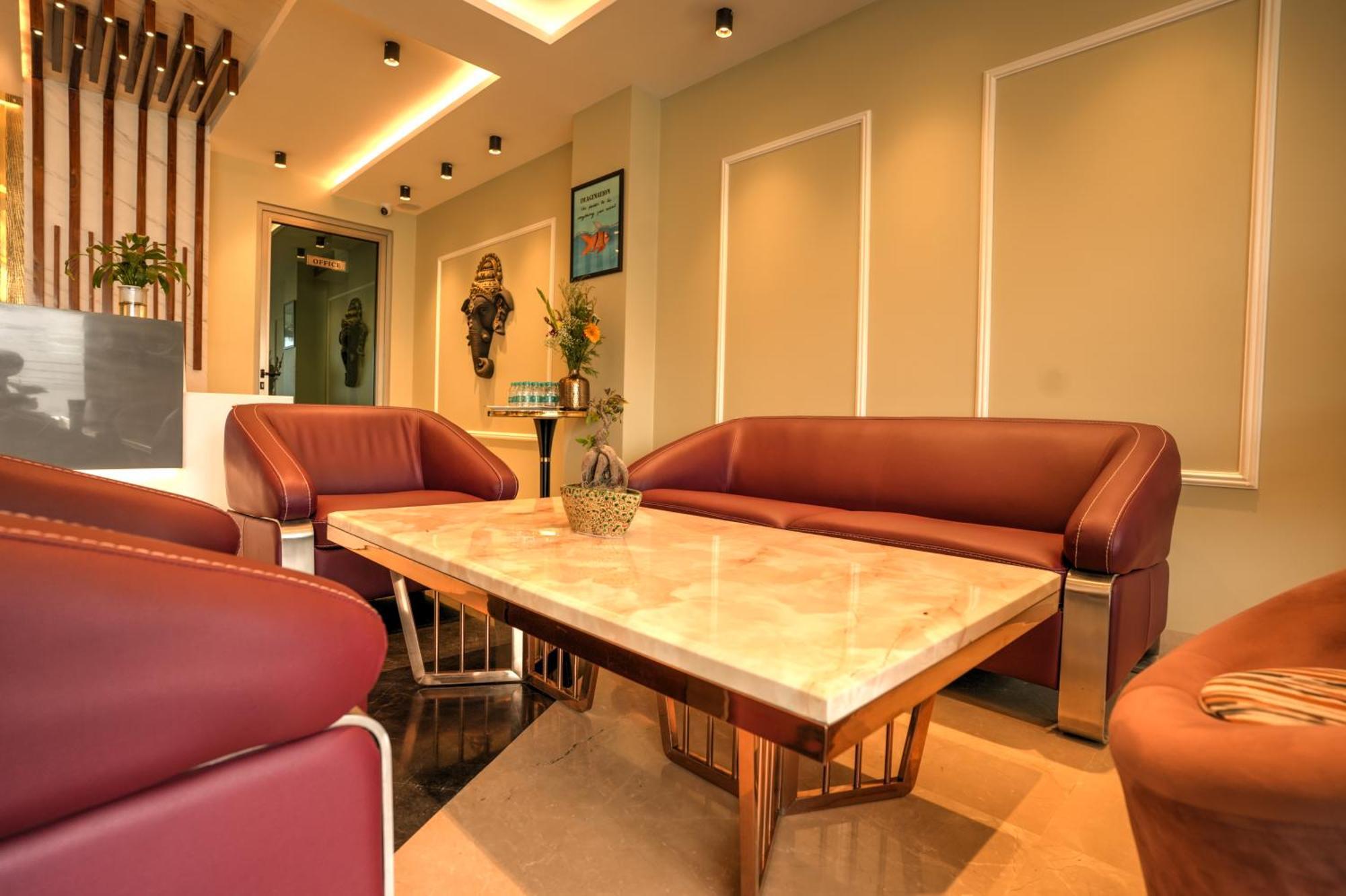 Rj Hotel - Managed By Atithi House Большая Нойда Экстерьер фото